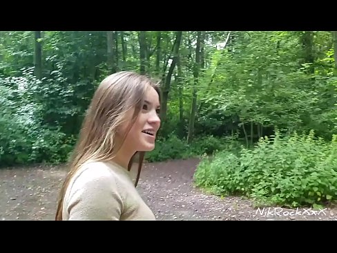 ❤️ Mi proponis al Evelina, ke ni fiku en publika loko! Ŝi diris jes. Tiam mi fikis ŝin en la azenon kaj kumis en ŝia buŝo. Tiam ŝi pisis sin. ❤️❌ Hejmfarita porno ĉe ni